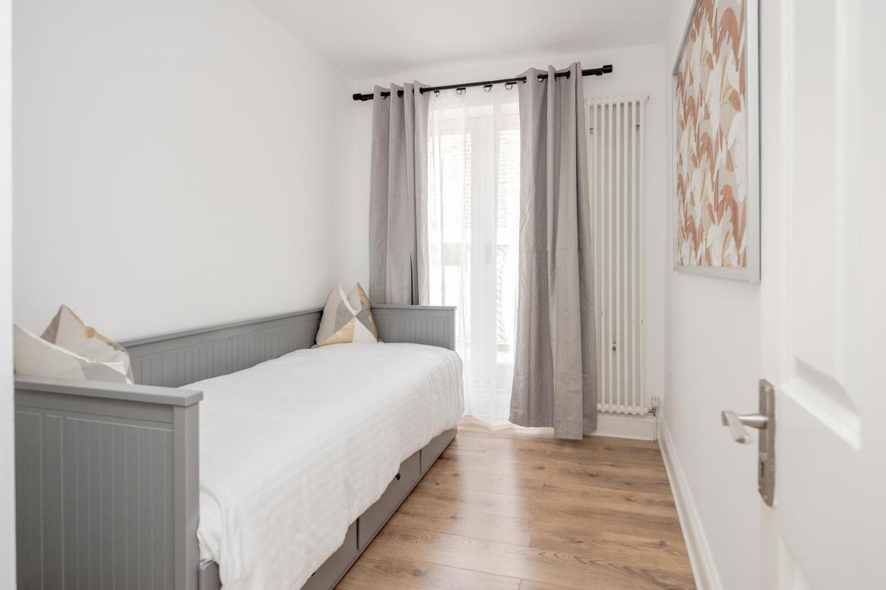 Appartamento Elegant 3bed In Kensington Olympia *