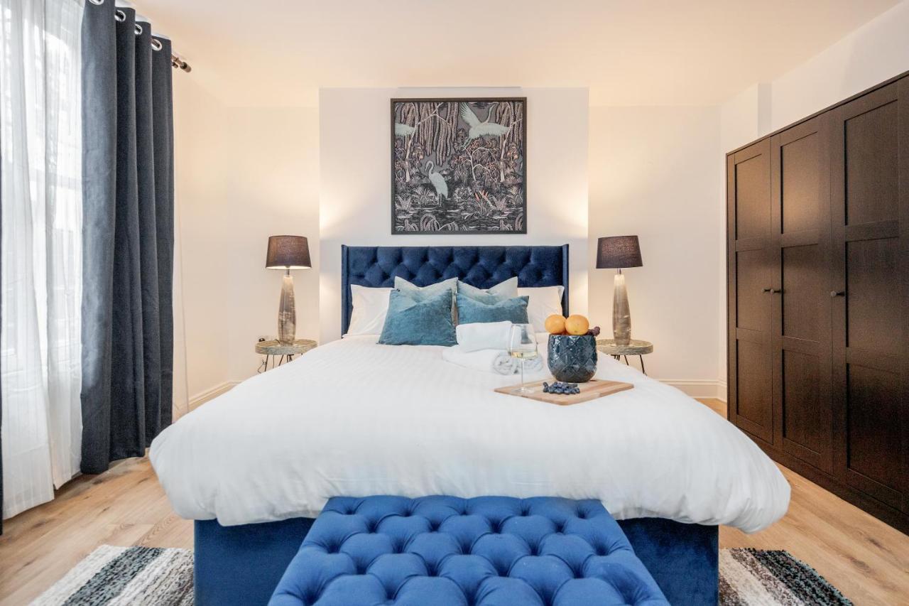 Appartamento Elegant 3bed In Kensington Olympia *